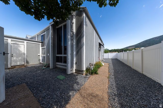 1898 E 5775 S, South Ogden, UT 84403