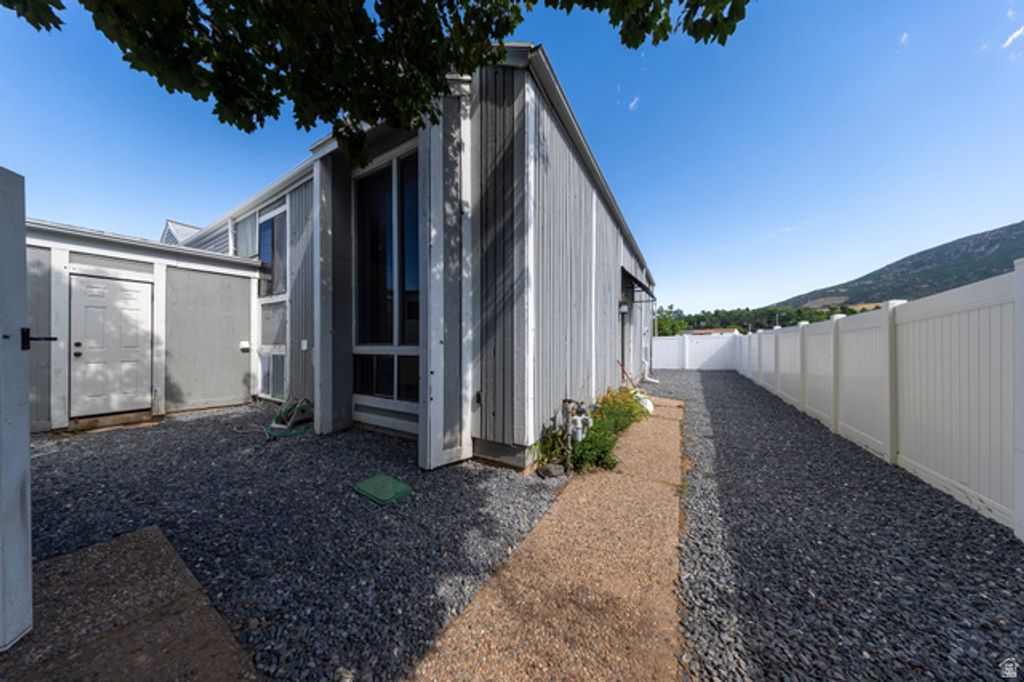 1898 E 5775 S, South Ogden, UT 84403 — photo 4