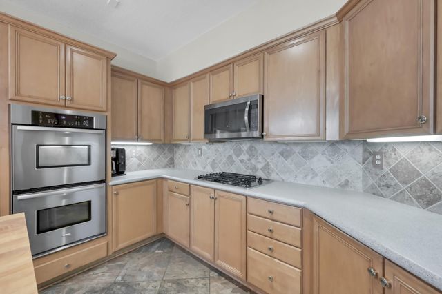 205 Purple Slate Place, The Woodlands, TX 77381