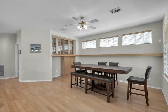 205 Purple Slate Place, The Woodlands, TX 77381