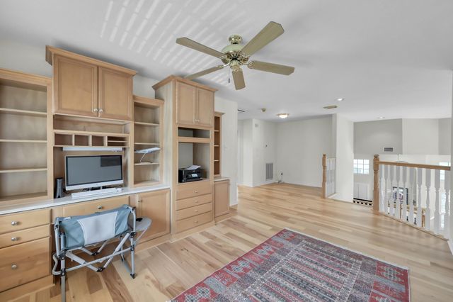 205 Purple Slate Place, The Woodlands, TX 77381