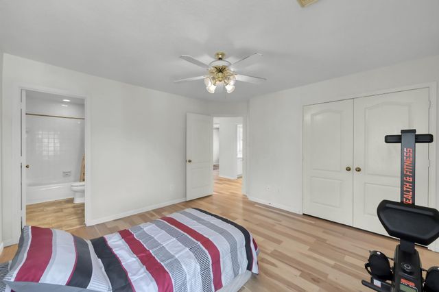 205 Purple Slate Place, The Woodlands, TX 77381