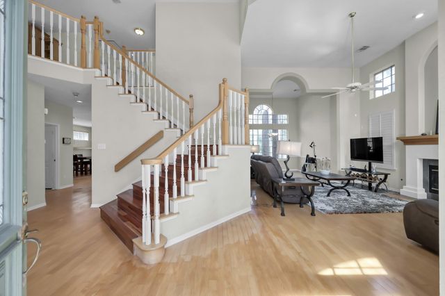 205 Purple Slate Place, The Woodlands, TX 77381