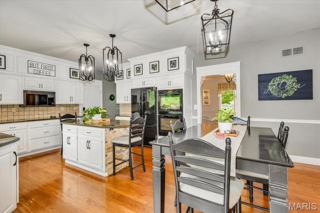 18148 Country Trails Court, Wildwood, MO 63038