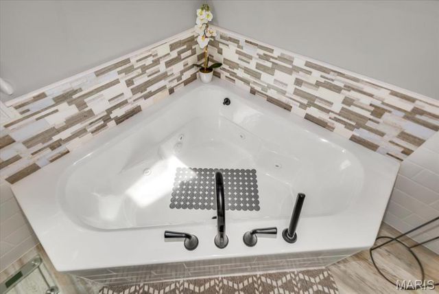 18148 Country Trails Court, Wildwood, MO 63038