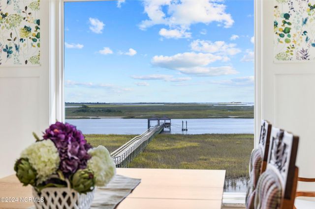 1324 Harbour Watch SW, Calabash, NC 28467