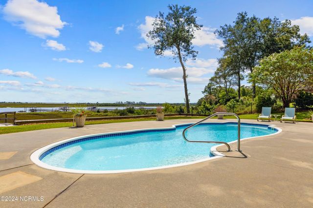 1324 Harbour Watch SW, Calabash, NC 28467