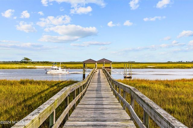 1324 Harbour Watch SW, Calabash, NC 28467