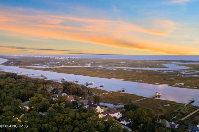 1324 Harbour Watch SW, Calabash, NC 28467