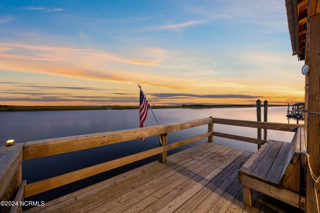 1324 Harbour Watch SW, Calabash, NC 28467