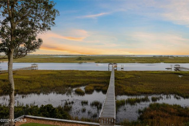 1324 Harbour Watch SW, Calabash, NC 28467