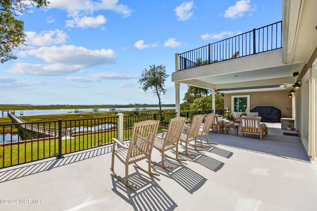 1324 Harbour Watch SW, Calabash, NC 28467