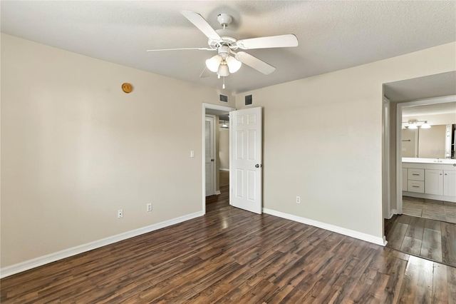 185 N PEARL LAKE CAUSEWAY 110, Altamonte Springs, FL 32714