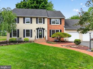 53 WEXFORD DR, Monmouth Junction, NJ 08852
