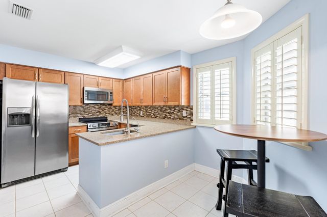 37 Captains Walk 37, Palm Coast, FL 32137