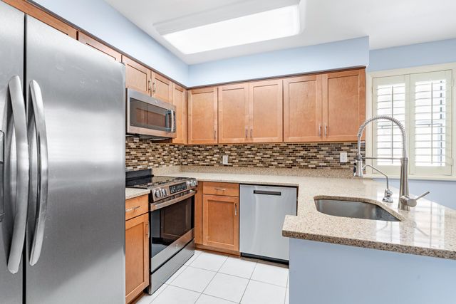 37 Captains Walk 37, Palm Coast, FL 32137