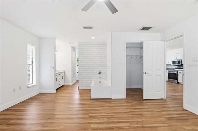 403 WENDEL AVENUE, Lithia, FL 33547