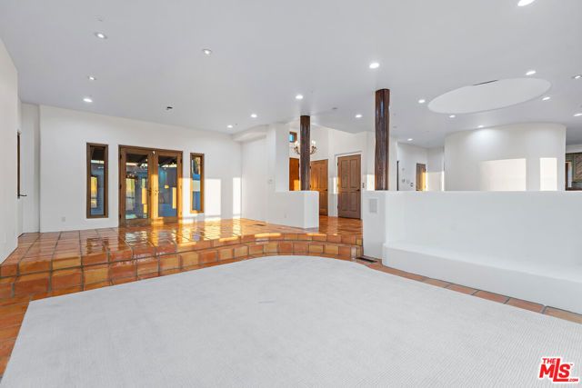 7047 Vista Del Mar Lane, Playa Del Rey (los Angeles), CA 90293