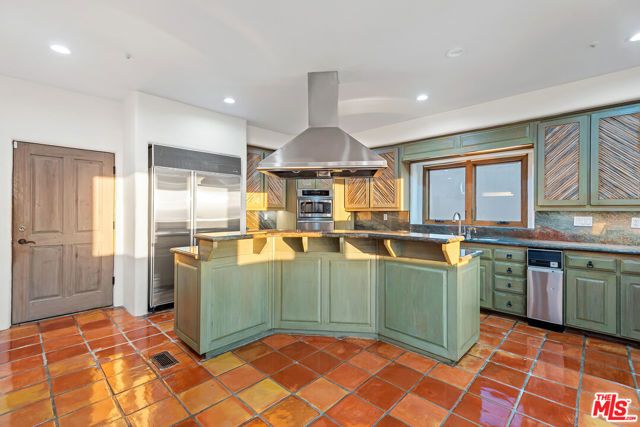 7047 Vista Del Mar Lane, Playa Del Rey (los Angeles), CA 90293