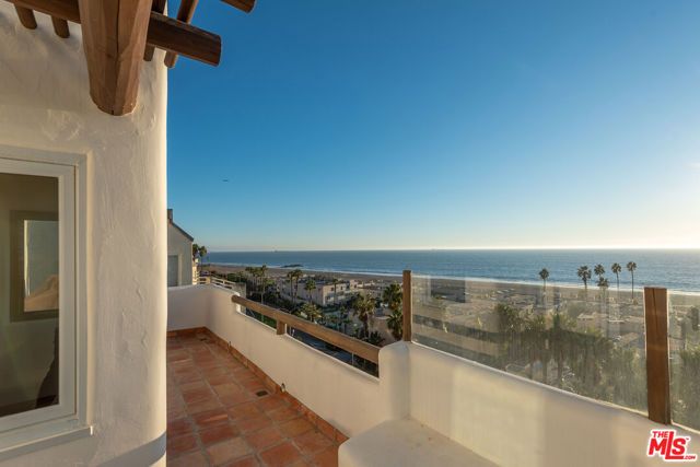 7047 Vista Del Mar Lane, Playa Del Rey (los Angeles), CA 90293