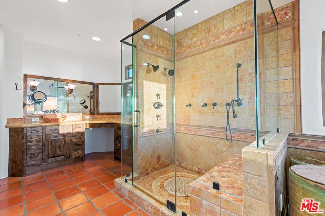 7047 Vista Del Mar Lane, Playa Del Rey (los Angeles), CA 90293