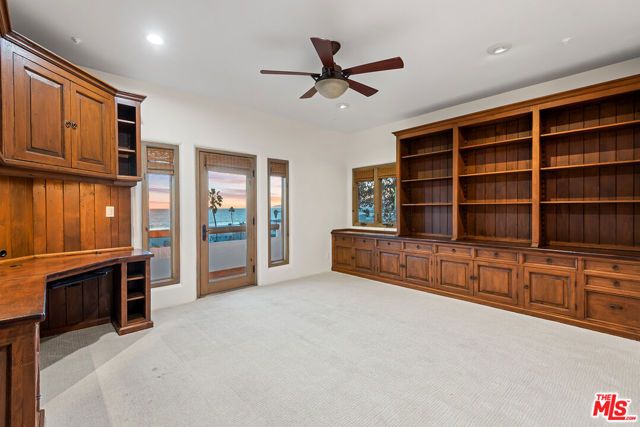 7047 Vista Del Mar Lane, Playa Del Rey (los Angeles), CA 90293