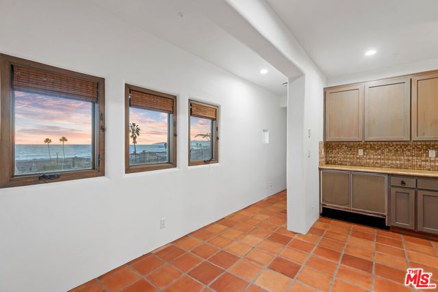 7047 Vista Del Mar Lane, Playa Del Rey (los Angeles), CA 90293