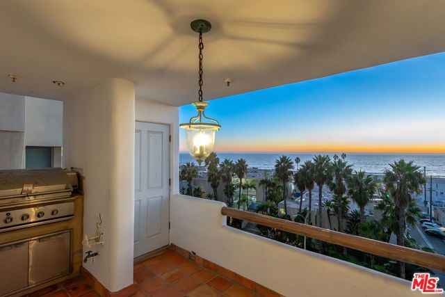 7047 Vista Del Mar Lane, Playa Del Rey (los Angeles), CA 90293