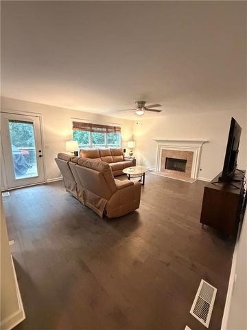 5324 Chastain Way, Gainesville, GA 30507