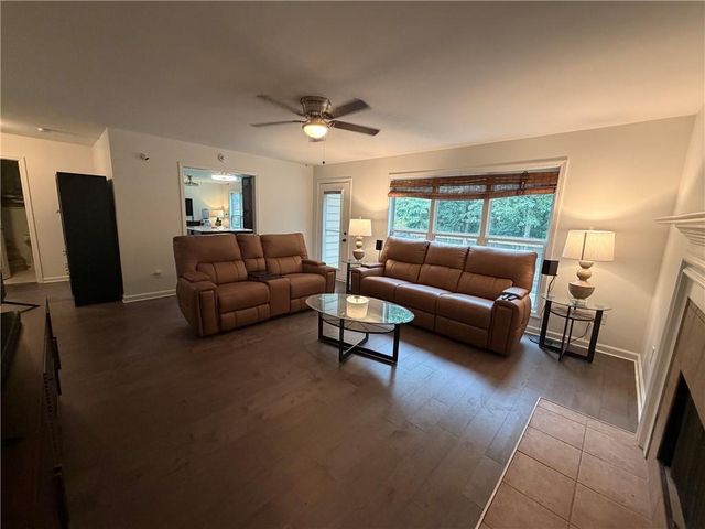 5324 Chastain Way, Gainesville, GA 30507