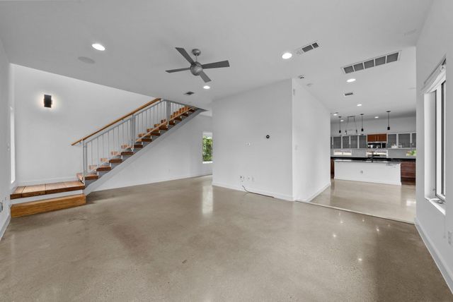 7404 Ava LN, Austin, TX 78724