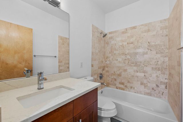 7404 Ava LN, Austin, TX 78724