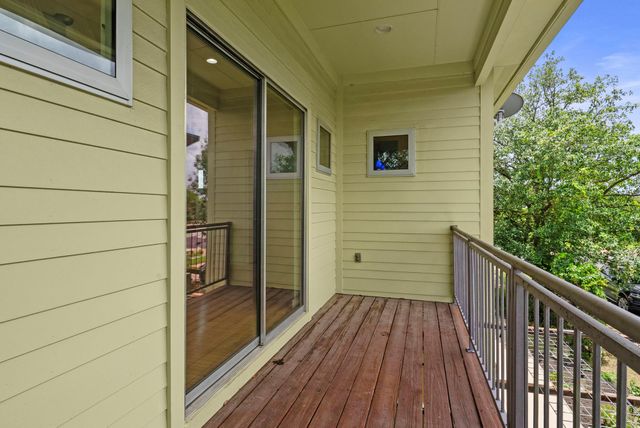 7404 Ava LN, Austin, TX 78724