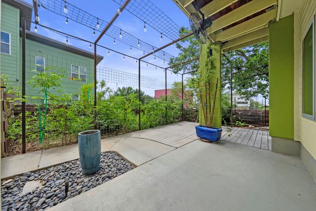 7404 Ava LN, Austin, TX 78724