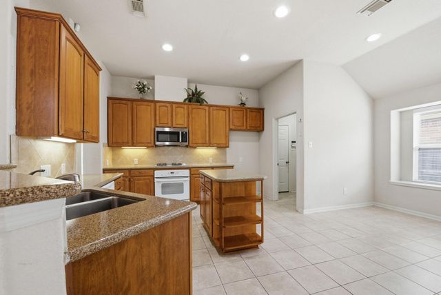 1318 Diamante Drive, Pasadena, TX 77504