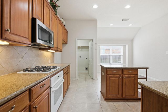 1318 Diamante Drive, Pasadena, TX 77504