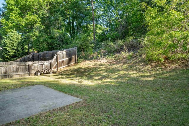 279 Stonewood Crossing Drive, Boiling Springs, SC 29316