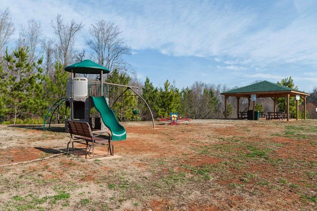 279 Stonewood Crossing Drive, Boiling Springs, SC 29316