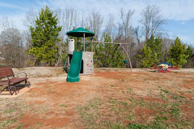 279 Stonewood Crossing Drive, Boiling Springs, SC 29316