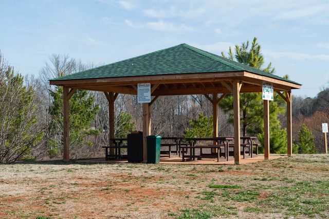 279 Stonewood Crossing Drive, Boiling Springs, SC 29316