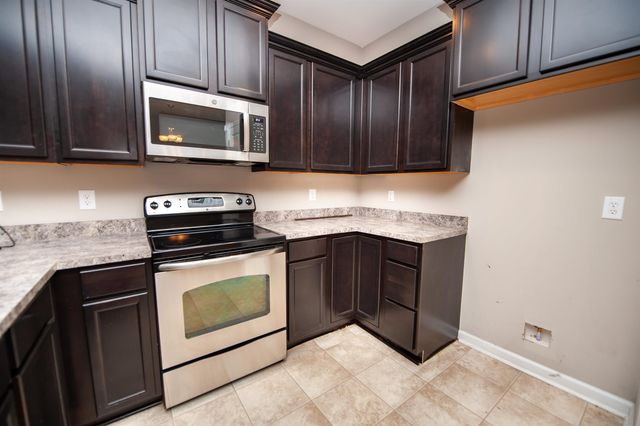 279 Stonewood Crossing Drive, Boiling Springs, SC 29316