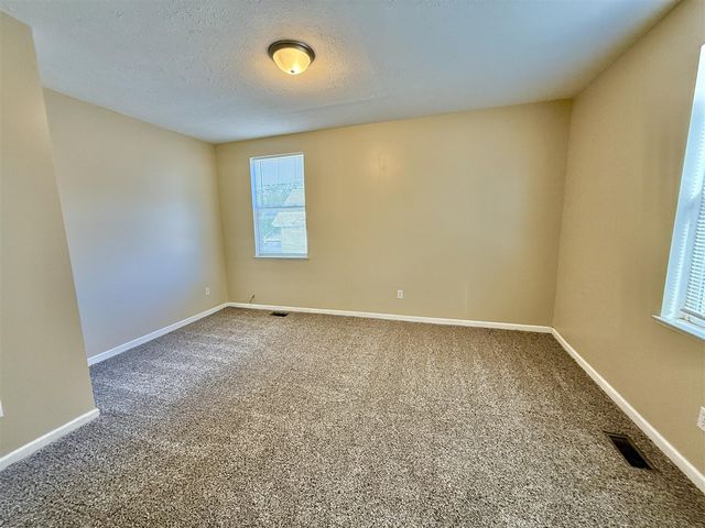 821 Trimble Avenue, Kalamazoo, MI 49048