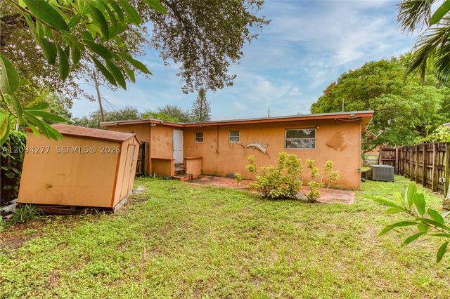 625 Columbus Pkwy, Hollywood, FL 33021