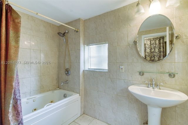 625 Columbus Pkwy, Hollywood, FL 33021