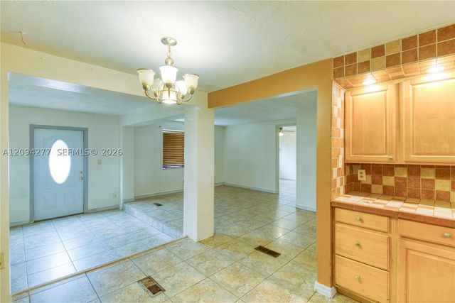 625 Columbus Pkwy, Hollywood, FL 33021