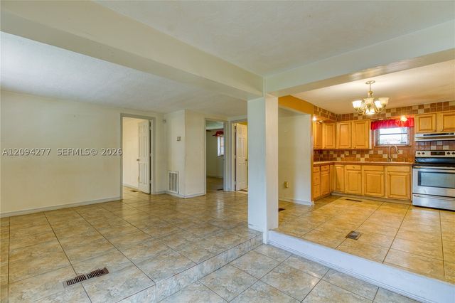 625 Columbus Pkwy, Hollywood, FL 33021