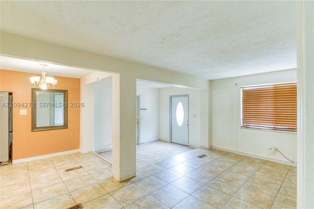 625 Columbus Pkwy, Hollywood, FL 33021