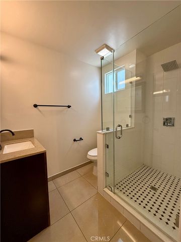 11810 S Figueroa S, Los Angeles, CA 90061