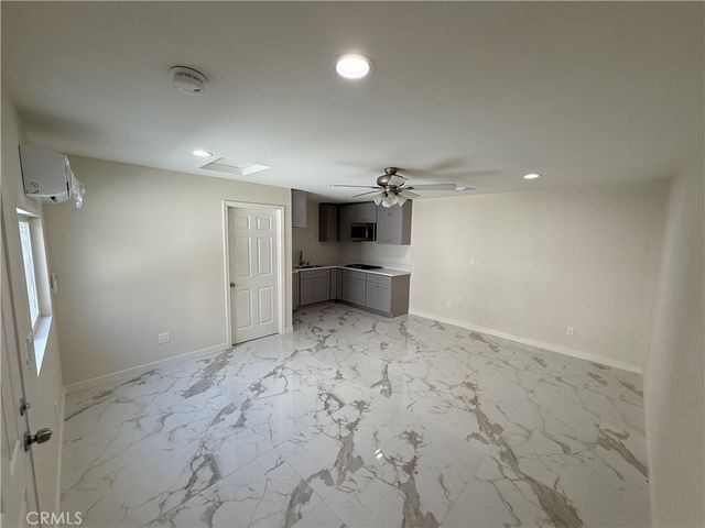 11810 S Figueroa S, Los Angeles, CA 90061