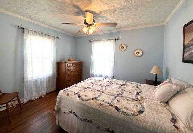 E 424 Parrish ST, Covington, VA 24426